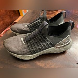 Nike React Phantom Run Flyknit 2 size 12